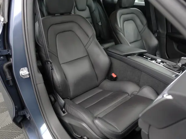 Volvo V60 2.0 T5 Inscription Aut- 2018 Benzine 18