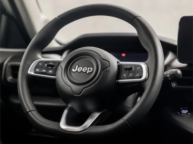 Jeep Avenger 1.2 Altitude Sport 2023 Benzine 18