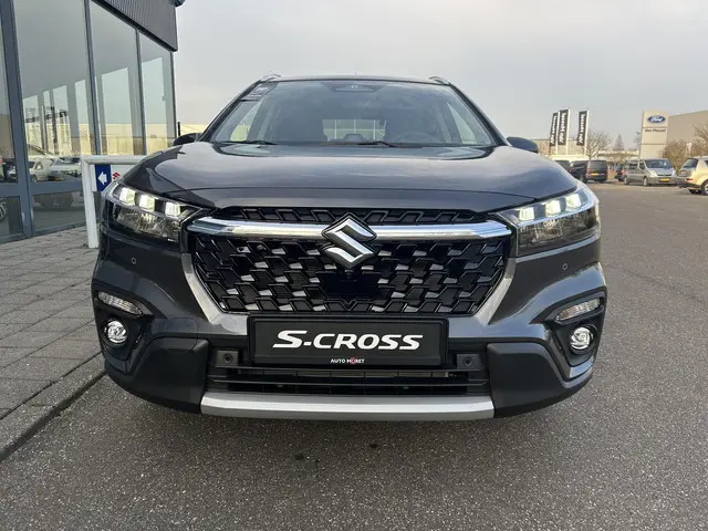 Suzuki S-Cross 2