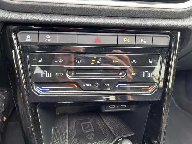 Volkswagen T-Roc 1.5 TSI R-Line Business+ 2022 Benzine 20