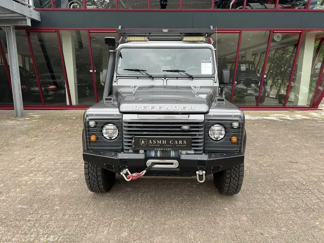 Land Rover Defender 2.2 D HT 110" SE 2015 Diesel 2