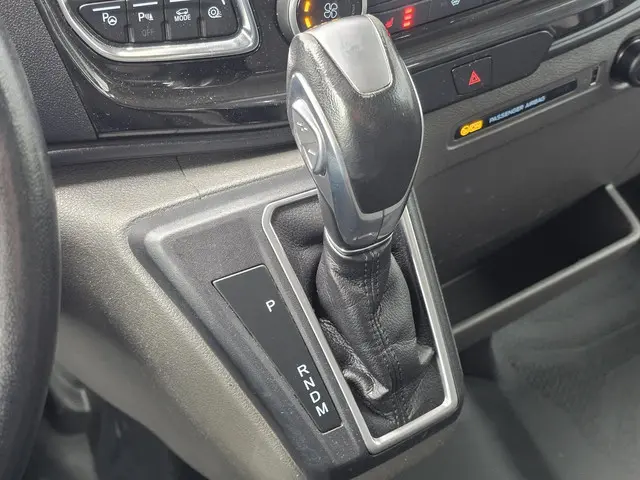 Ford Transit 350 2.0 TDCI L3H3 Limited 2020 Diesel 24