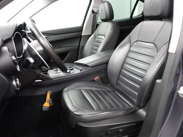 Alfa Romeo Stelvio 2.0 T AWD Veloce Aut- 2018 Benzine 24