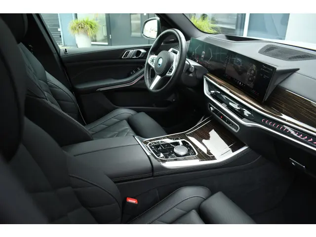 BMW X5 xDrive50e M-Sport 2023 Hybride Benzine 79