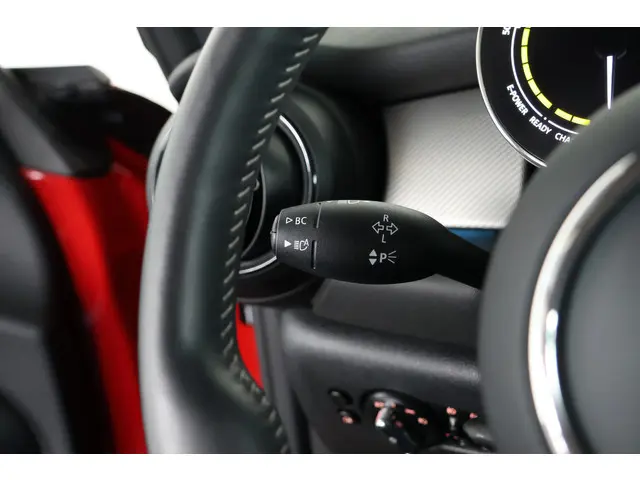 MINI Electric Mini MINI Yours 33 kWh 2023 Elektrisch 23