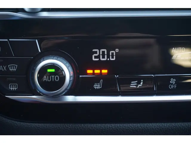 BMW X4 M Competition 2020 Benzine 26