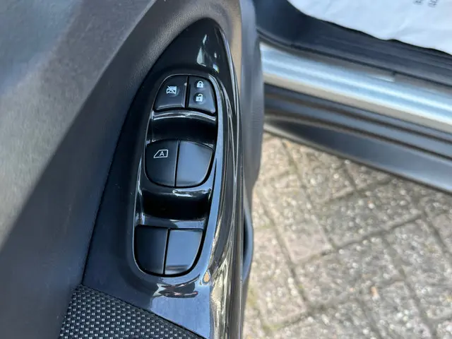 Nissan Juke 1.2 DIG-T S/S N-Connecta 2016 Benzine 10