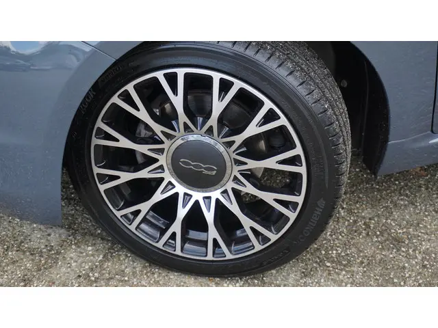 Fiat 500 1.0 69pk Hybrid Dolcevita Edition 2020 Benzine 37