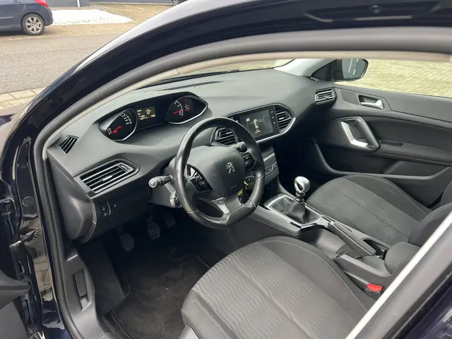 Peugeot 308 1.6 THP Active 2014 Benzine 14