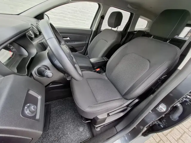 Dacia Duster 1.2 TCe 125 Comfort 2018 Benzine 26