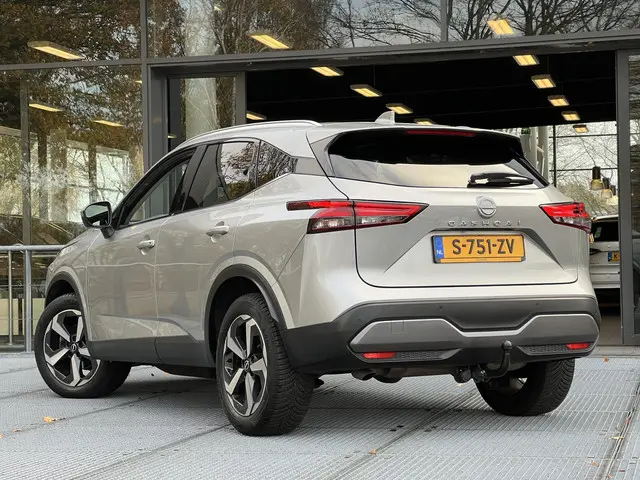 Nissan QASHQAI 1.3 MHEV Xtronic N-Connecta 2023 Benzine 6