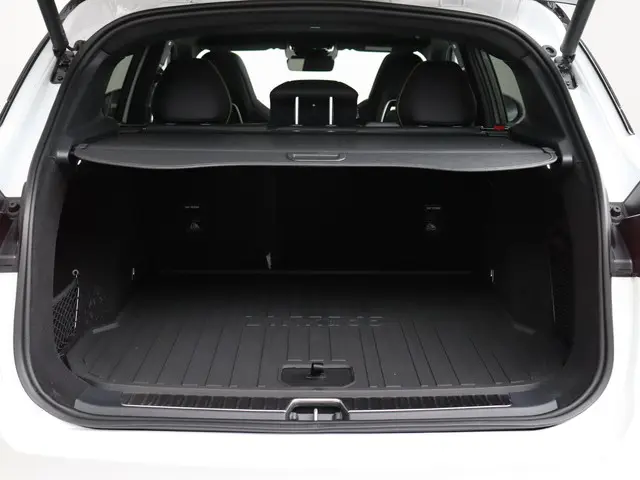 Lynk & Co 01 1.5 More 2025 Hybride Benzine 7