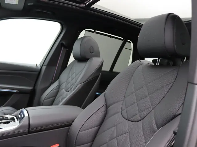 BMW X5 xDrive50e 2025 Hybride Benzine 12