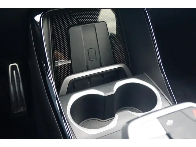 BMW iX2 eDrive20 2025 Elektrisch 16