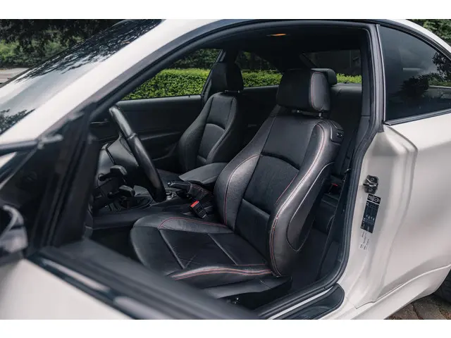 BMW 1 Serie Coupe 3.0i M 2012 Benzine 16