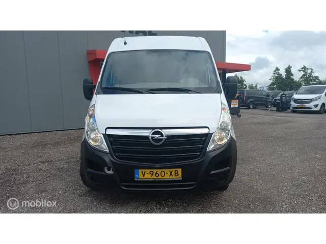 Opel Movano 3