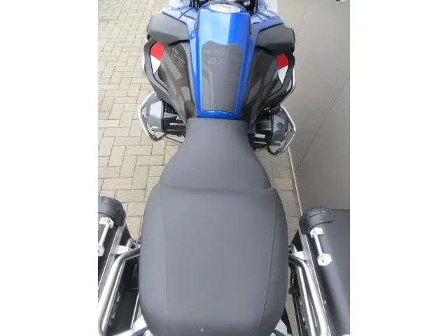 BMW R 1250 GS Adventure Rallye 2024 Benzine 16