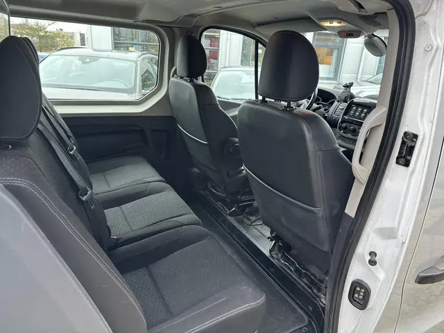 Opel Vivaro 1.6 CDTI L2H1 DC Sport EcoFlex 2019 Diesel 11