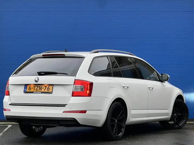 Škoda Octavia Combi 1.6 TDI | PDC | Cruise | Airco 2014 Diesel 3