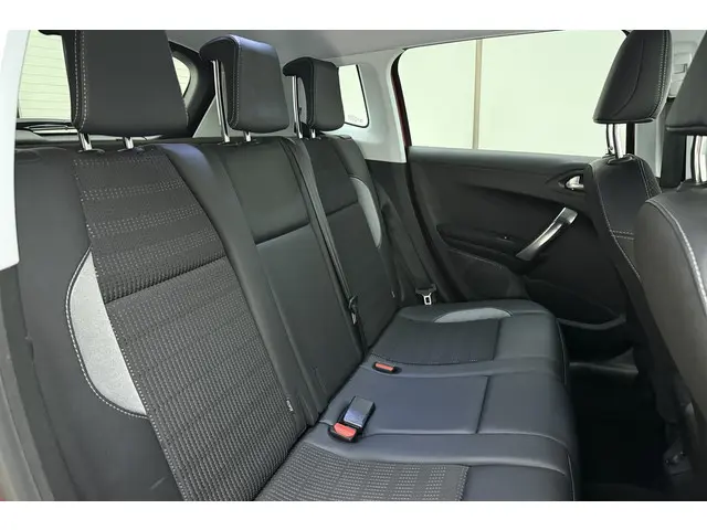 Peugeot 2008 1.2 PureTech Allure 2016 Benzine 15