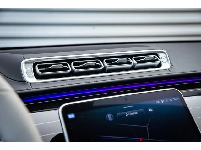 Mercedes-Benz S-Klasse 350d 4MATIC Lang 2024 Diesel 28