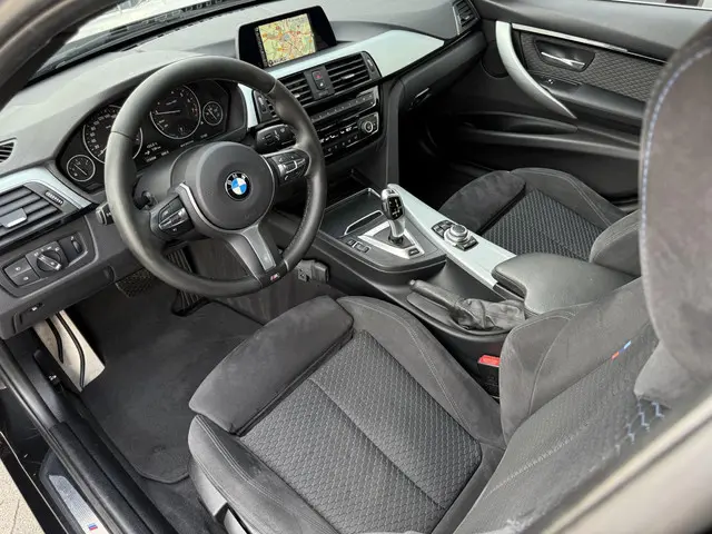 BMW 3 Serie 330e M Sport 2016 Hybride Benzine 2