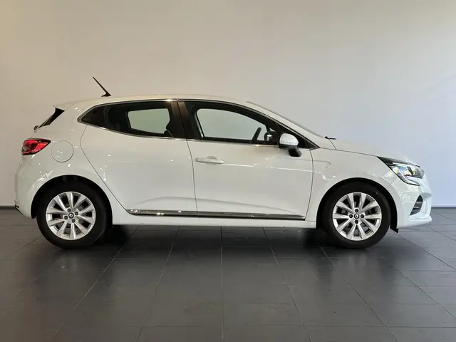 Renault Clio 1.0 TCe Intens 2022 LPG/Gas 12
