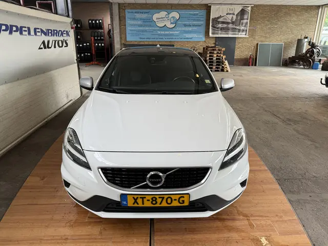 Volvo V40 1.5 T3 Polar+ Sport 2019 Benzine 18