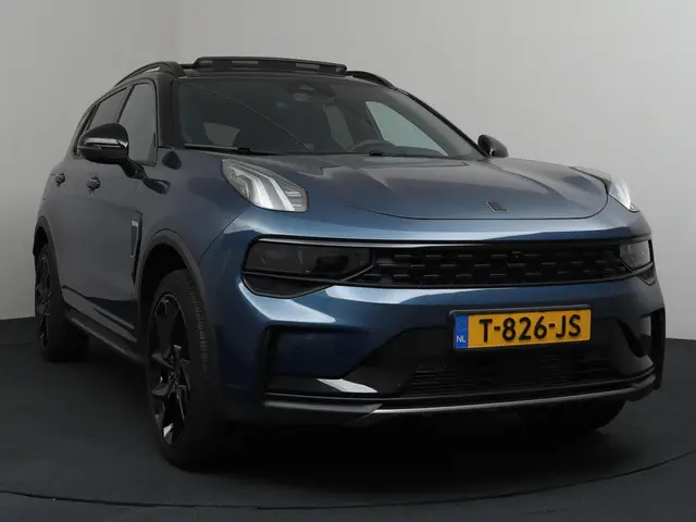 Lynk & Co 01 1.5 2023 Hybride Benzine 24