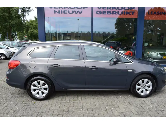 Opel Astra Sports Tourer 1.4 Turbo Blitz 2015 Benzine 5