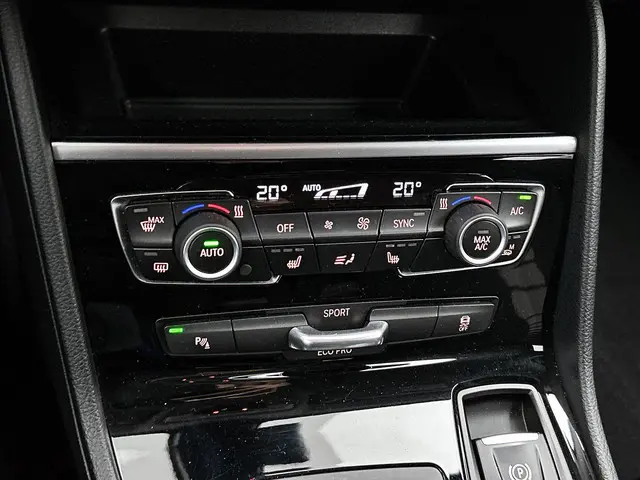 BMW 2 Serie Active Tourer 218i Executive 2017 Benzine 24