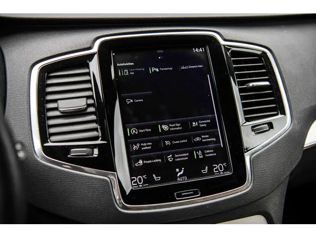 Volvo XC90 2.0 D4 90th Anniversary Edition 2018 Diesel 20