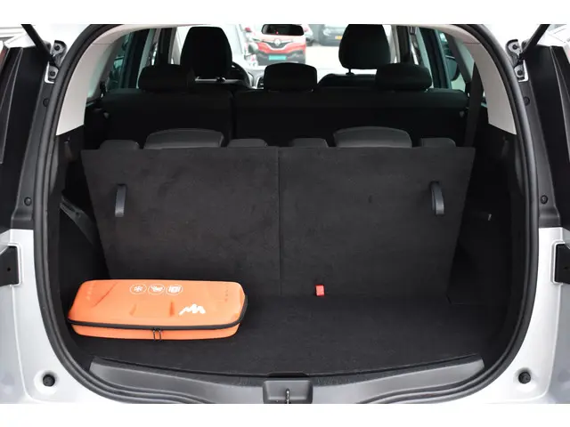 Renault Grand Scénic TCe 140 EDC Equilibre 2023 Benzine 13