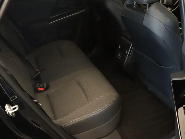 Toyota bZ4X Business Plus 71 kWh 2023 Elektrisch 16