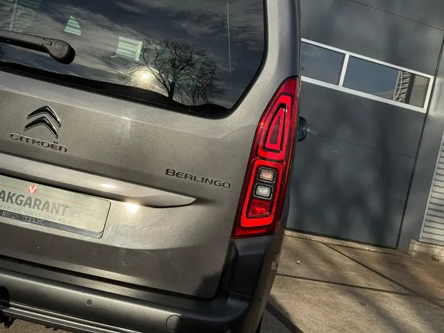 Citroën Berlingo 1.2 PureTech Shine 2020 Benzine 16