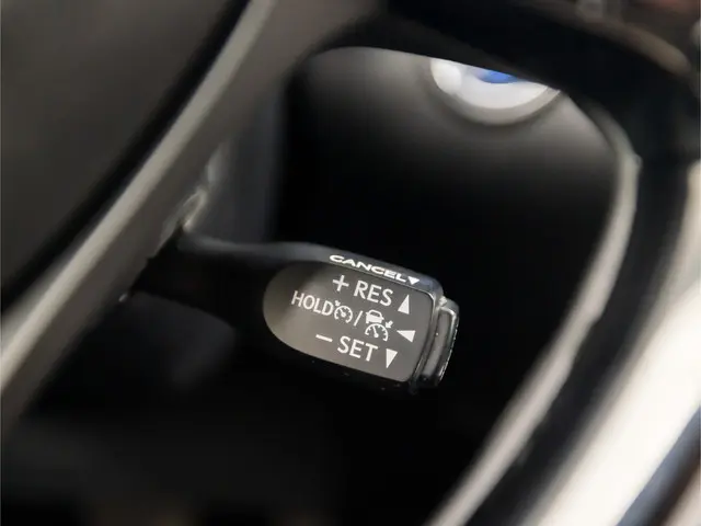 Toyota C-HR 1.8 Hybrid Sport 2018 Hybride Benzine 21