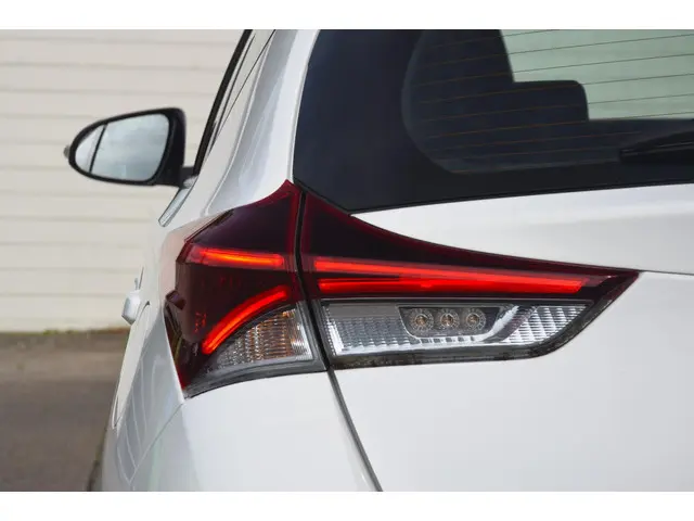 Toyota Auris 1.3 Comfort + TREKHAAK 2016 Benzine 19