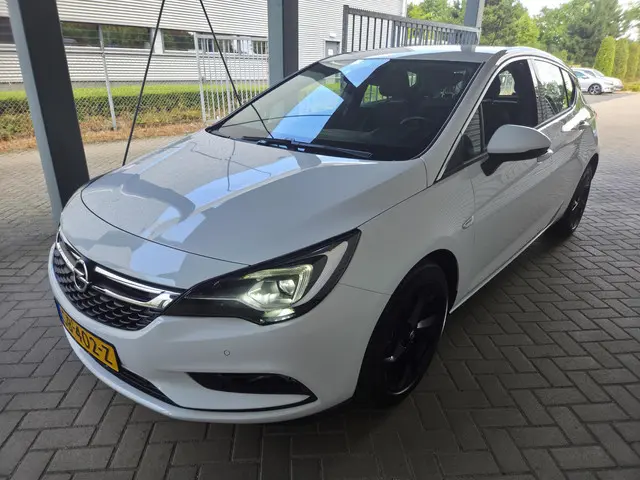 Opel Astra 1.4 Innovation 2018 Benzine 6