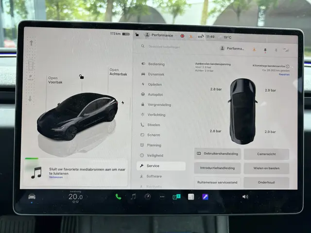 Tesla Model 3 RWD 60 kWh 2024 Elektrisch 25