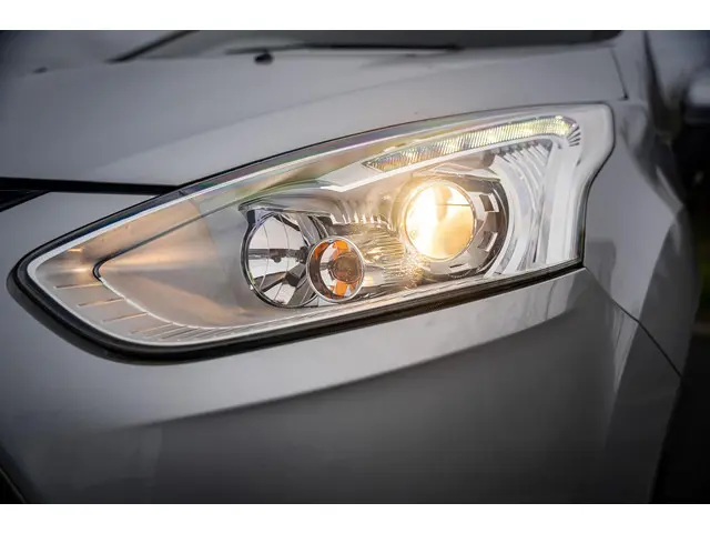 Ford B-MAX 1.0 EcoBoost Titanium 2017 Benzine 33