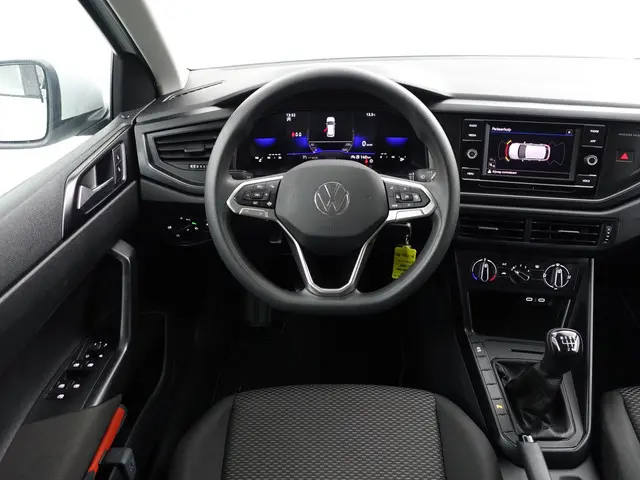 Volkswagen Taigo 1.0 TSI R Line- 2023 Benzine 6