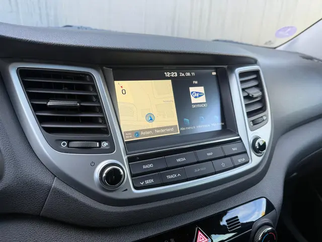 Hyundai Tucson 1.6 GDi Comfort Trekhaak ! 2018 Benzine 8