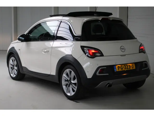 Opel ADAM 1.4 Rocks Automaat 2017 Benzine 3