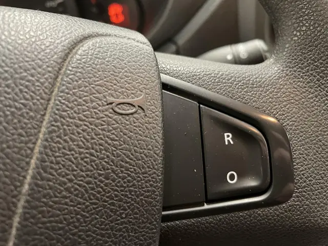 Renault Master T35 2.3 dCi L2H2 130PK 2019 Diesel 26