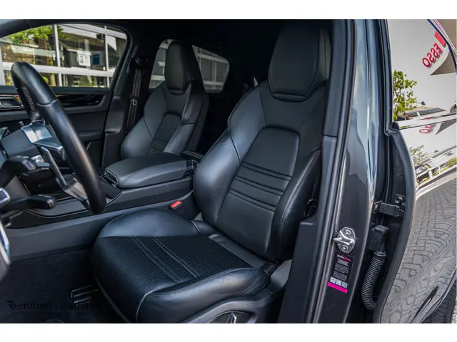 Porsche Cayenne Coupé 3.0 V6 340pk 2020 Benzine 8