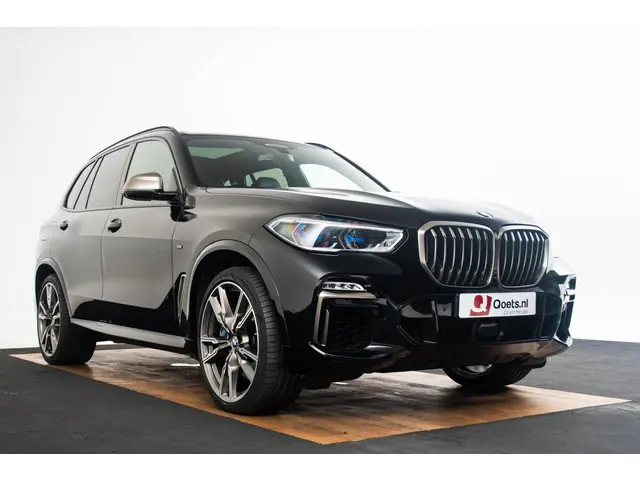 BMW X5 M50i High Executive 2021 Benzine 35