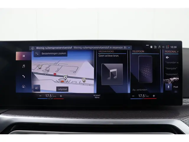 BMW 3 Serie 330e 2024 Hybride Benzine 22