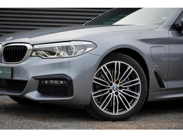 BMW 5 Serie 530e High Executive 2020 Hybride Benzine 22