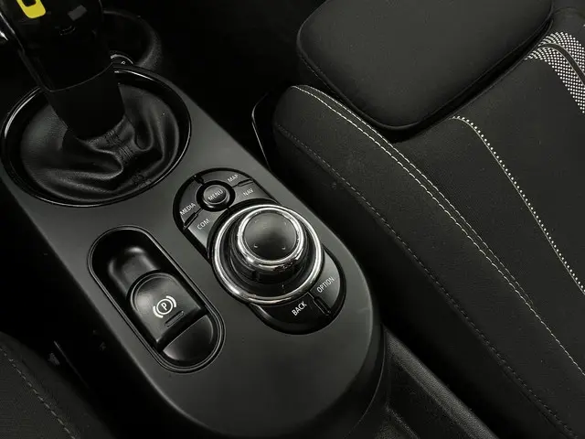 MINI Electric Mini Essential 33 kWh 2021 Elektrisch 16