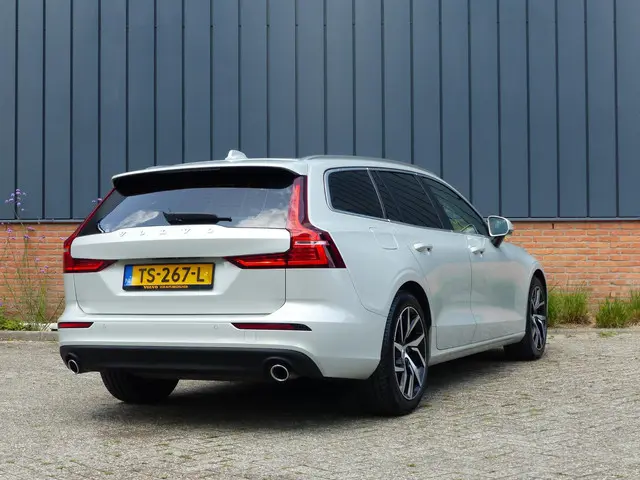 Volvo V60 T5 Momentum 2018 Benzine 3